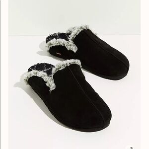NWT Free People Damon Cozy Mules size 39 Black